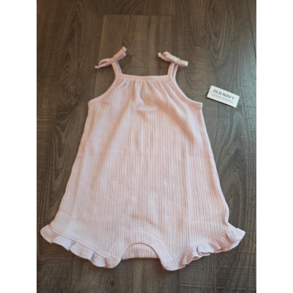 Old navy baby‎ girl romper 6-12 mos